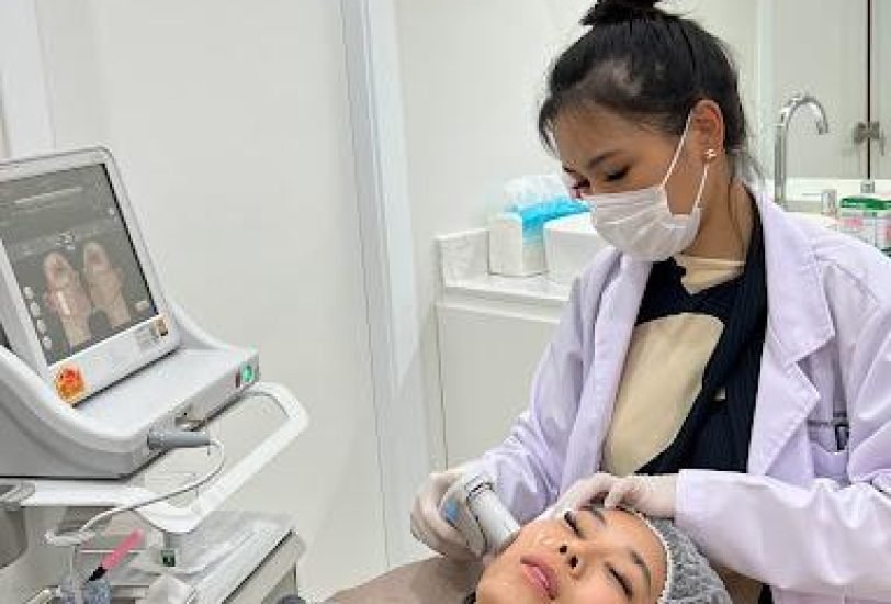 Facial Contouring & Lifting