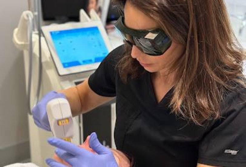 Facial Contouring & Lifting