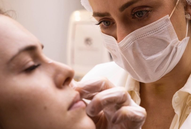 Facial Contouring & Lifting