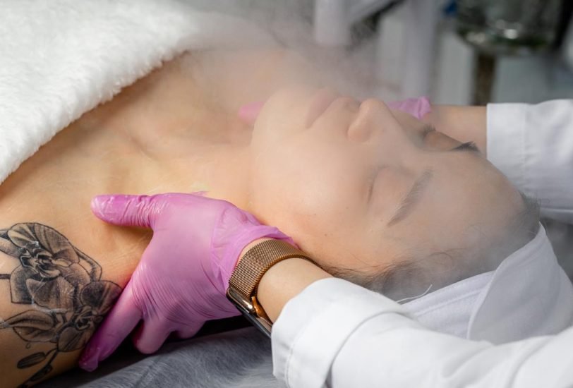 Facial Contouring & Lifting