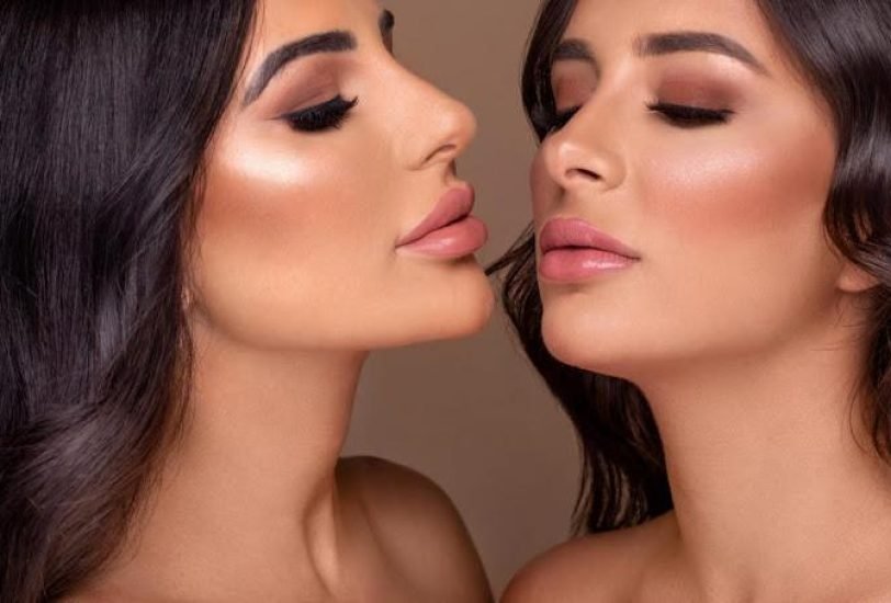 Double Chin & Jawline Contouring