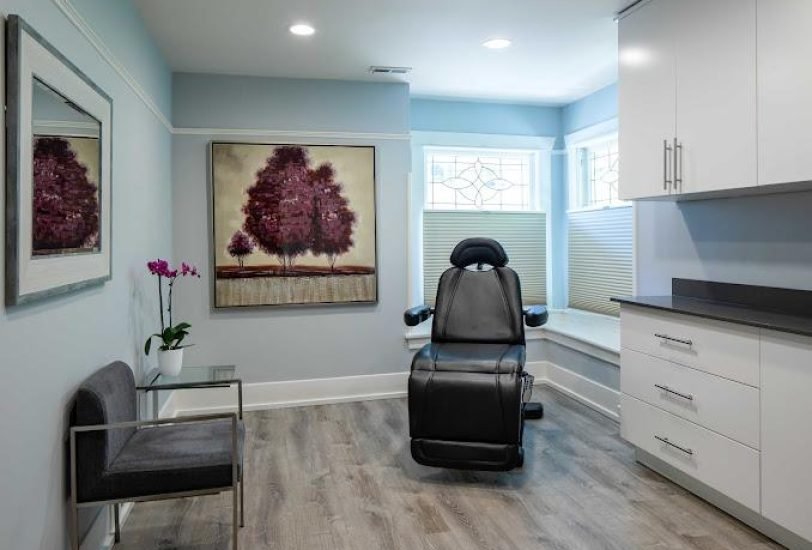 Amadi Aesthetics 1 – VerifiedCare Thigh Lift