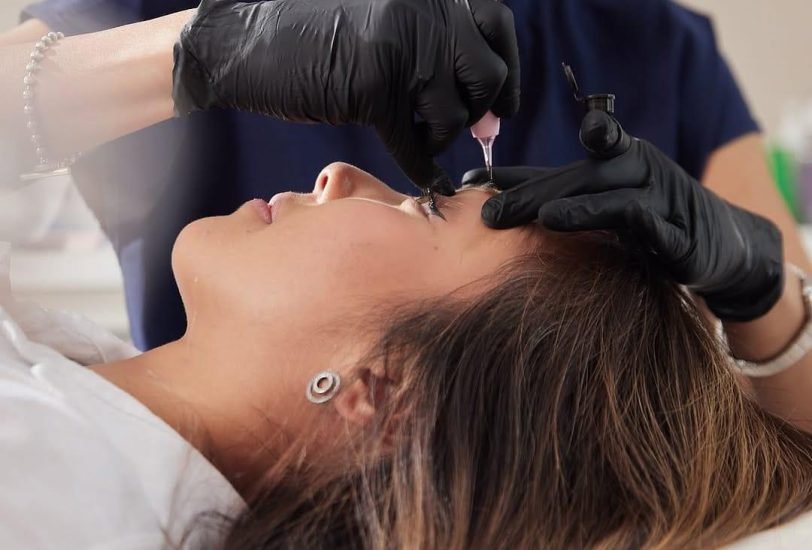 Facial Contouring & Lifting